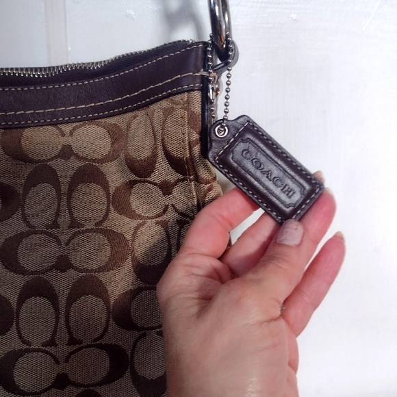 Coach Chelsea Signature Brown Canvas Shoulder Tote Bag Purse - Picture 5 of 12